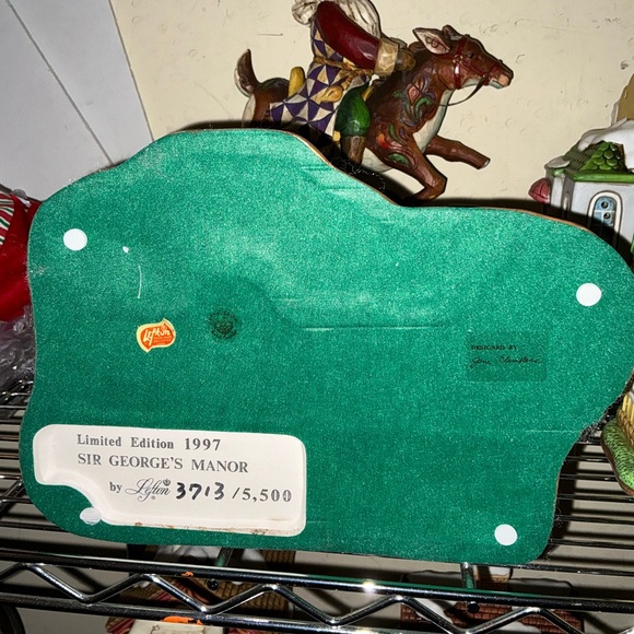 Lefton Colonial Christmas Village Sir George's Manor 1997 *Retired* - Picture 12 of 12